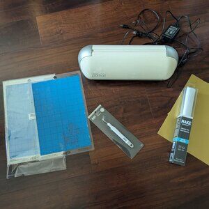 Silhouette Portrait 1 Cutting Machine Bundle with Vinyl and Mats